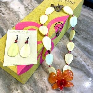 Orchid and Pearl Necklace Earrings Set